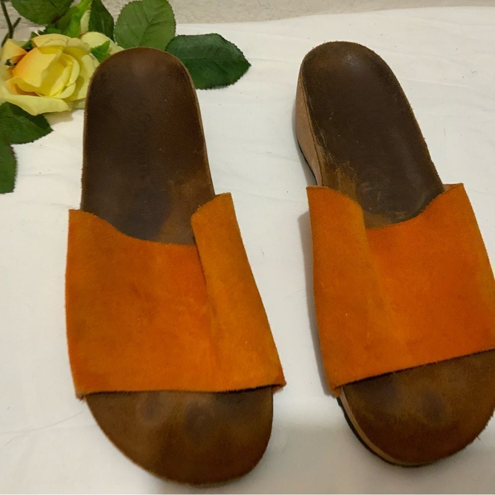 A. Giannetti Orange suede comfortable mules made in Italy size 8.5
